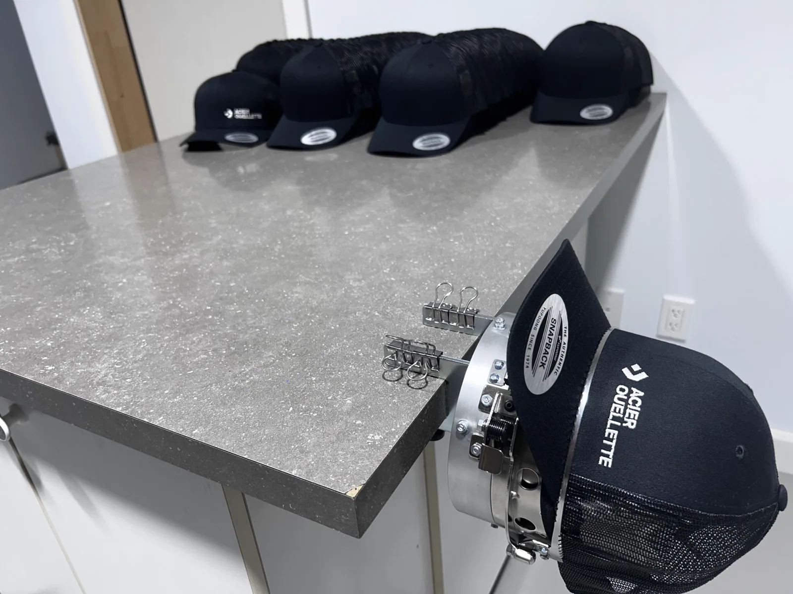 Casquettes Acier Ouellette en broderie